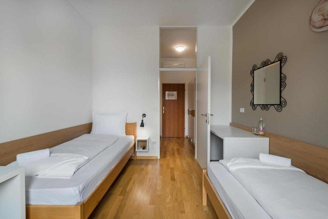 Hotel Dvorec Tolmin Dış mekan fotoğraf