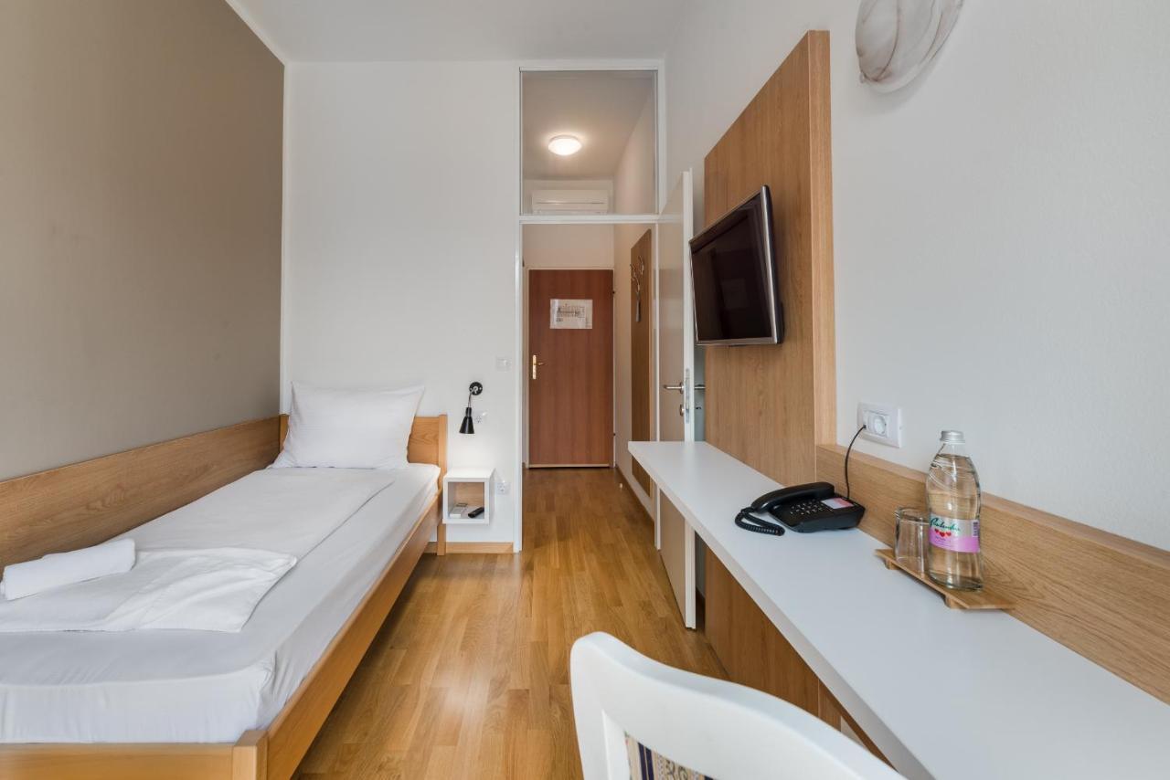 Hotel Dvorec Tolmin Dış mekan fotoğraf